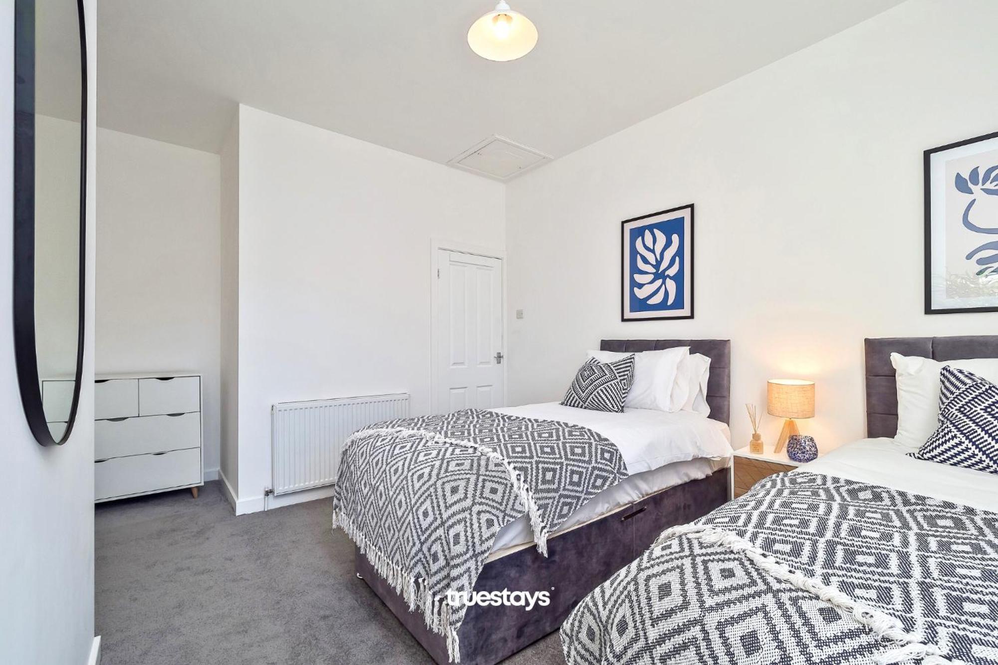 Nursery House By Truestays - 3 Bedroom House In Stoke-On-Trent エクステリア 写真