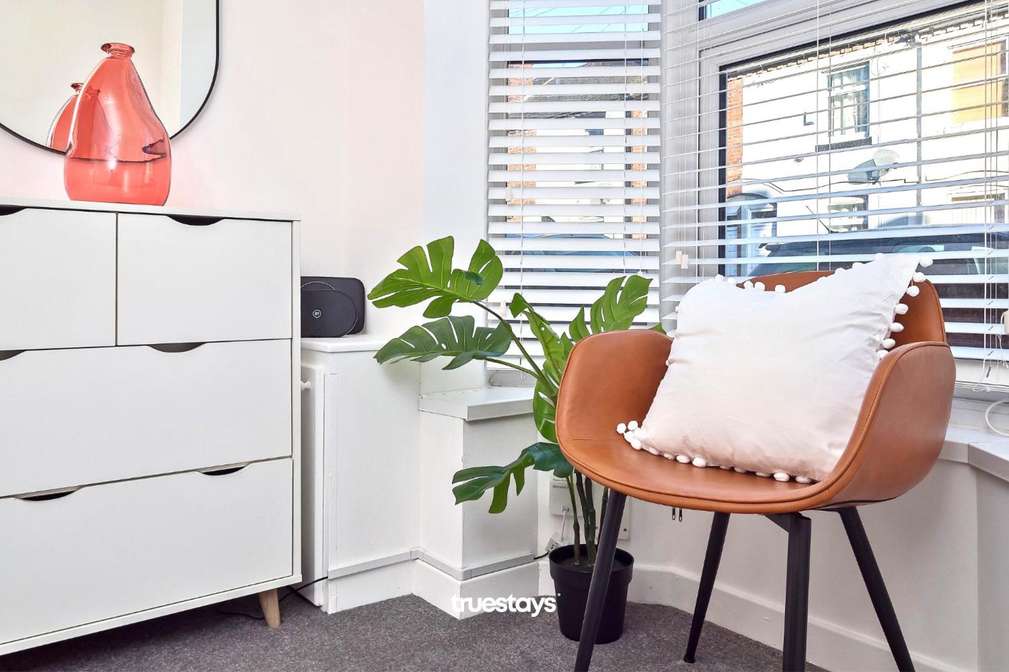 Nursery House By Truestays - 3 Bedroom House In Stoke-On-Trent エクステリア 写真
