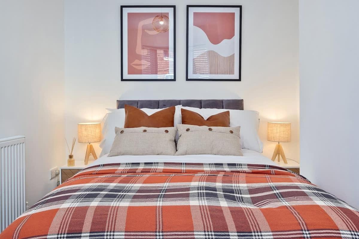 Nursery House By Truestays - 3 Bedroom House In Stoke-On-Trent エクステリア 写真
