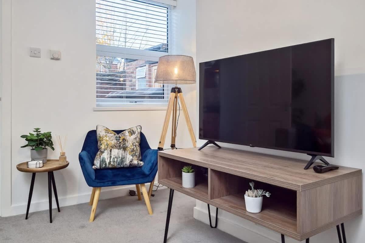 Nursery House By Truestays - 3 Bedroom House In Stoke-On-Trent エクステリア 写真
